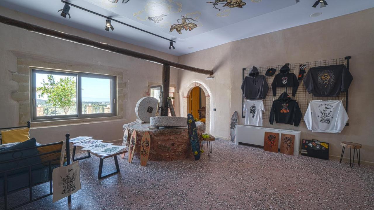 Youth Of Dope Supreme Hostel Khordhakion Экстерьер фото